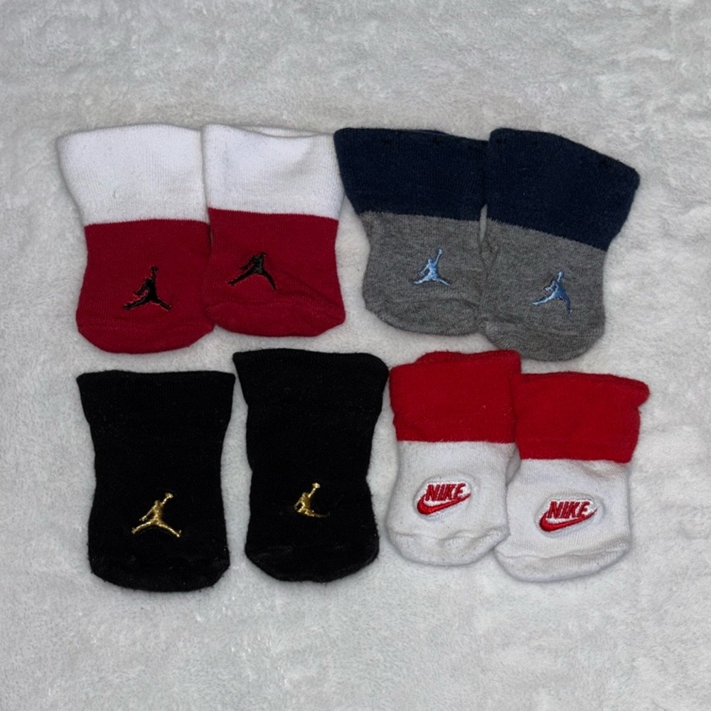 Air Jordan Nike Sock Set - Red, Black, Gray, White